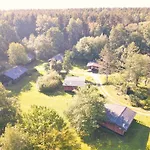 Rueckzugsort Mit Terrasse, Holiday home