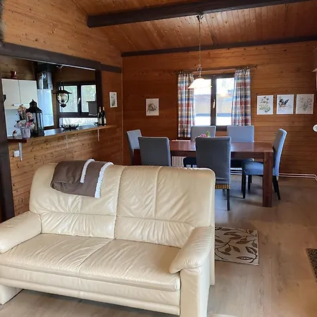 Rueckzugsort Mit Terrasse, *