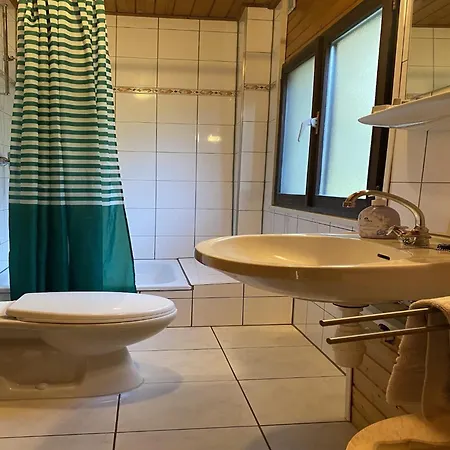 Rueckzugsort Mit Terrasse, Casa de Férias *